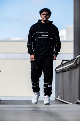 طقم تراك سوت