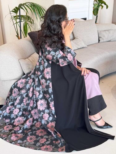 عباية كريب اسبشل & قصه ربع كلوش & جازار مشجر ورود