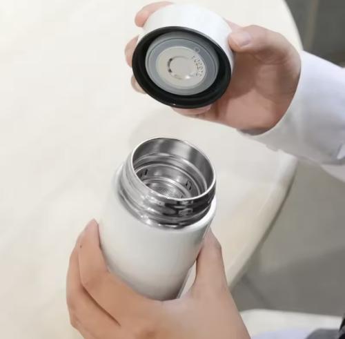 كوب حراري بشاشة لمس