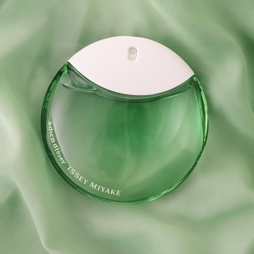 إيسي مياكي – A Drop d’Issey Essentielle EDP (نسائي...