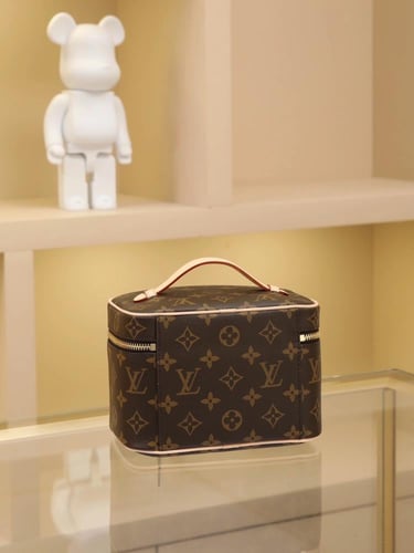 .Louis Vuitton