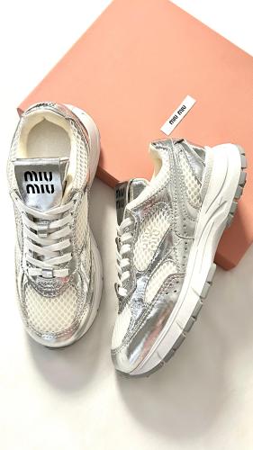 شوز ميو ميو