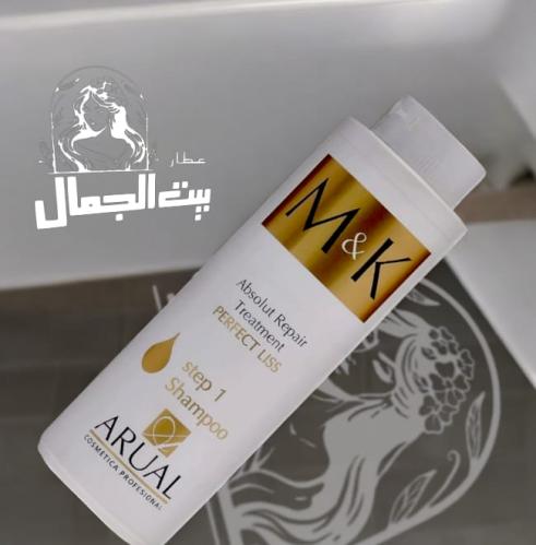 ام اند كي شامبو كيراتين اسباني للعناية بالشعر 400م...