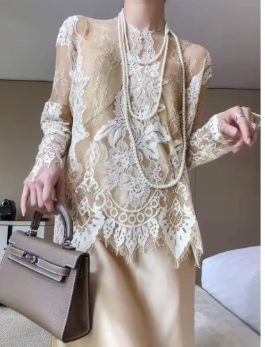 قميص أنيق رومنسي باكمام طويله من الدنتيل المفرغ