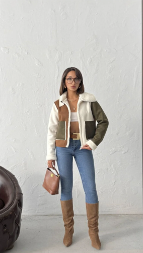 Coat of suede leather lined with rabbit feathers -...