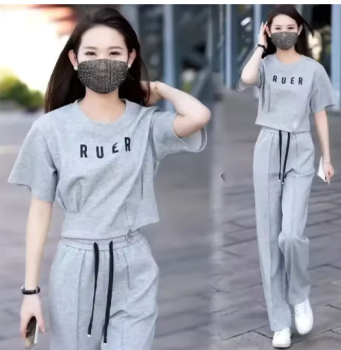 A thick two-piece printed sports suit