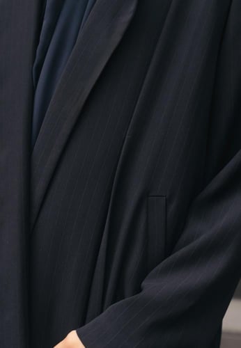 An Elegant Crepe Abaya with a perfect Suit Style