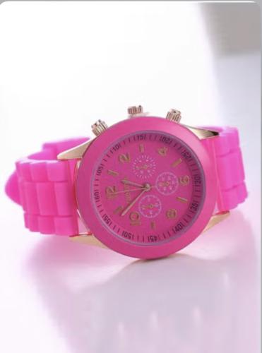 ساعة يد غير رسمية على الموضة من السيليكون من جنيفا