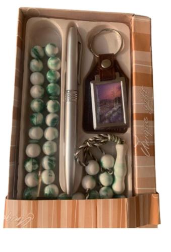 طقم سبحة و قلم و ميدالية مفاتيح