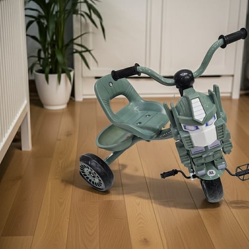 دراجة ثلاثية للأطفال بتصميم روبوت مميز - R385