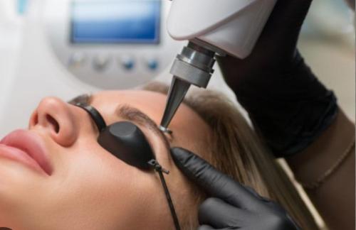 Eyebrow tinting