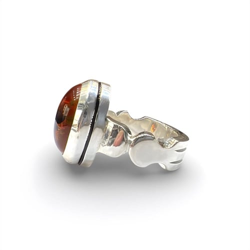 خاتم ملكي بالكهرمان المحشر