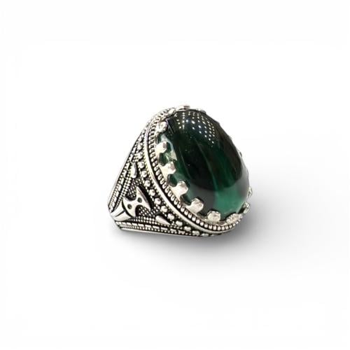 خاتم التايقر الأخضر الطبيعي بصياغة يمنية فاخرة