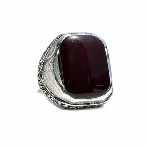 خاتم عقيق كبدي مربع بصياغة حجازية برتاش-وسلك ظفيرة...