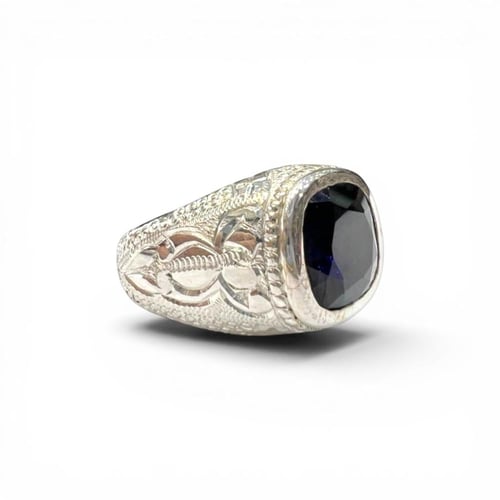 خاتم ملكي بصياغة البرتاش