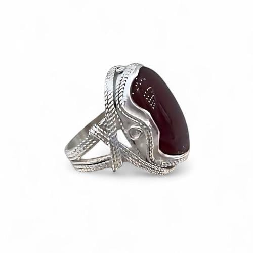 خاتم عقيق يمني كبدي بصياغة نجرانية سلك ضفيرة