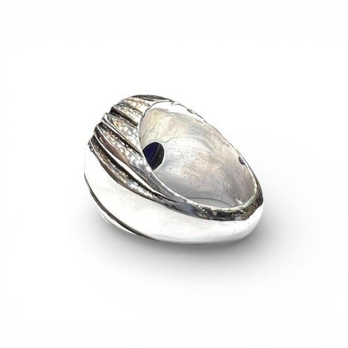 خاتم ملكي بالزمرد الأفريقي