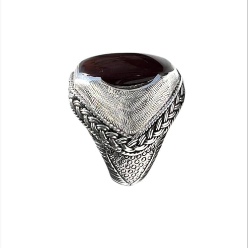 خاتم عقيق كبدي مربع بصياغة حجازية برتاش-وسلك ظفيرة...