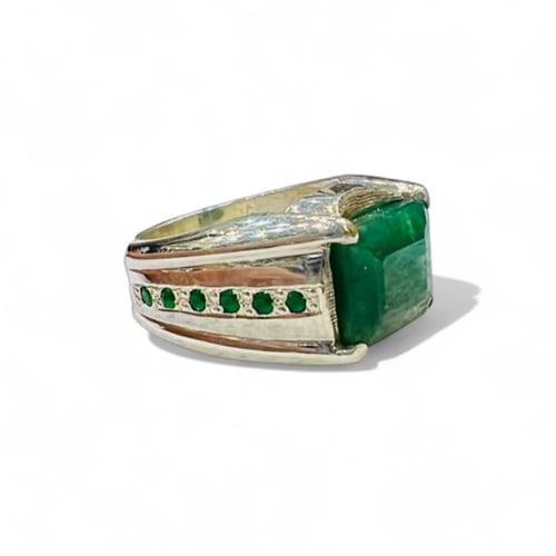 خاتم الزمرد الأفريقي مطعم بالزمرد او الموزنايت بصي...