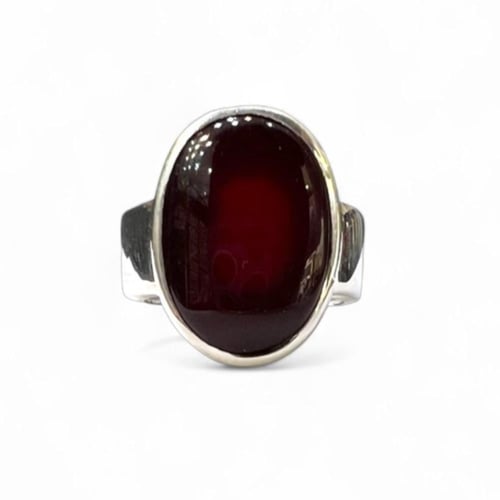 خاتم ملكي بالعقيق الكبدي بصياغة حجازية