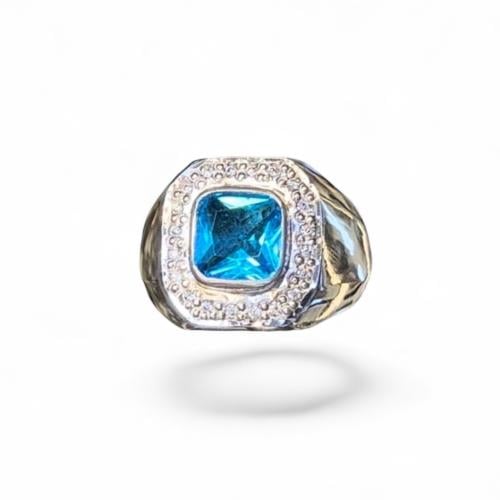 خاتم توباز مطعم بالموزنايت