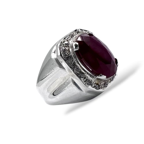 خاتم الياقوت مطعم بالموزنايت