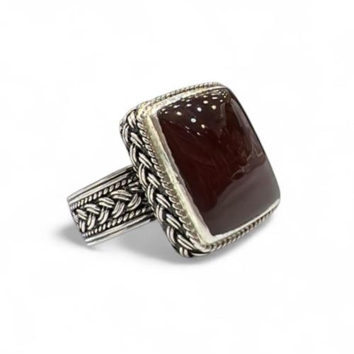 خاتم عقيق يمني كبدي صياغه نجرانية سلك يدوي