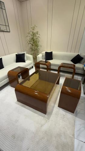 طقم طاولات ٥ قطع