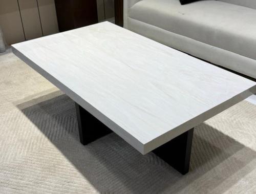 طاولة تقديم