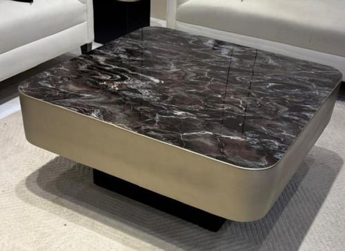 طاوله تقديم