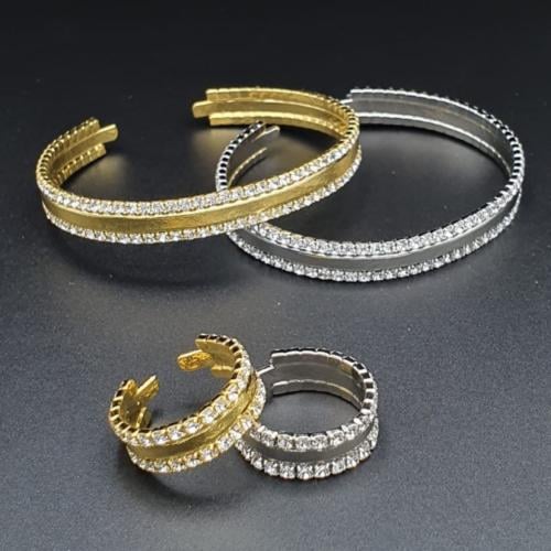 اسوارة مطلية مع كريستال عالي الجودة