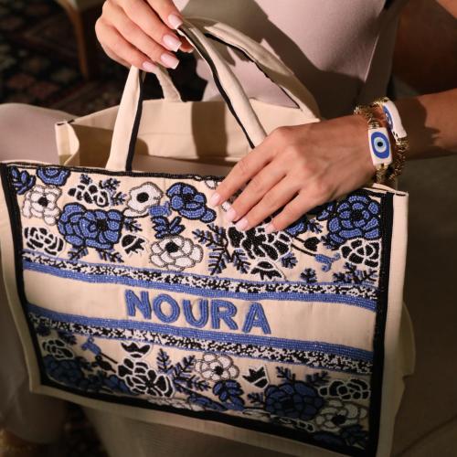 حقيبة قماش مطرزة يدويا بإسم sara