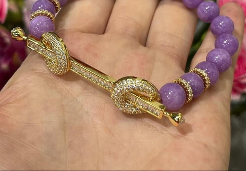 شوكر انيق من الاحجار والزركون الفاخر (لون المعدن ذ...