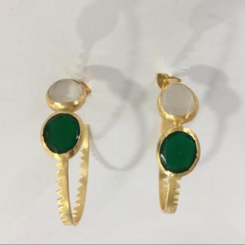 اقراط اذن مطلية