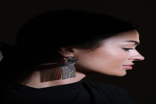 اقراط اذن مع كريستال