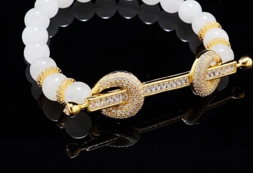 شوكر انيق من الاحجار والزركون الفاخر (لون المعدن ذ...