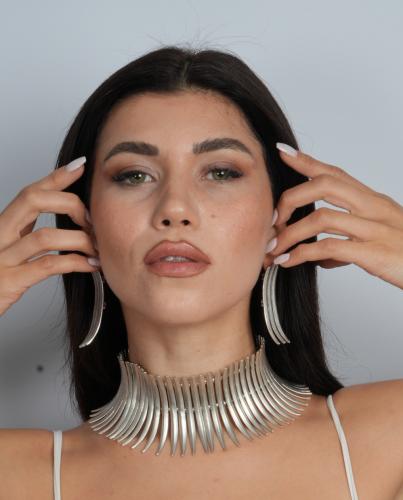 عقد مطلي silver