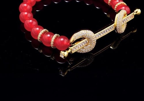 شوكر انيق من الاحجار والزركون الفاخر (لون المعدن ذ...