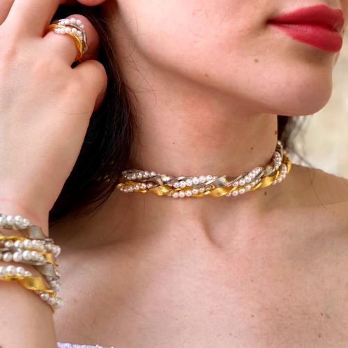 عقد شوكر فضي مطلي مع لؤلؤ صناعي