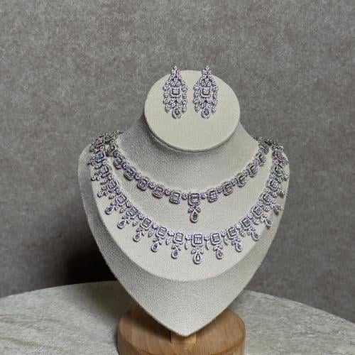 طقم زركون للمناسبات (عقد واقراط اذن وخاتم واسوار)