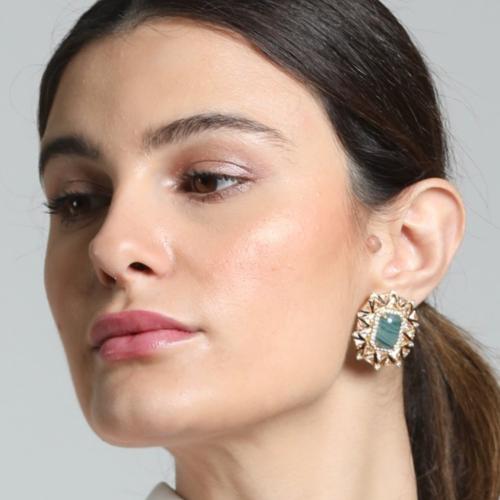 اقراط اذن مع احجار طبيعية وكريستال