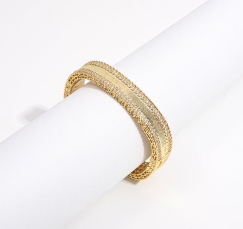 أساور مطلية بتصميم مائل للمستطيل، مزخرفة بجوانب شب...