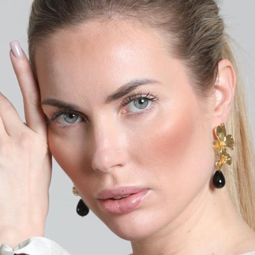 اقراط اذن مع احجار طبيعية