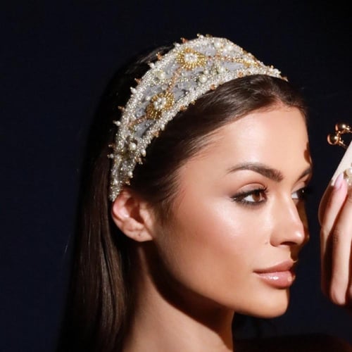 طوق شعر بتصميم مميز والشك اليدوي