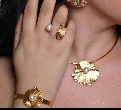 خاتم مطلي مع لولو صناعي