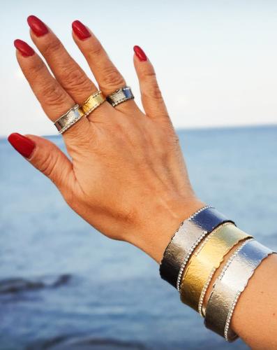 اسوارة مطلية مع كريستال