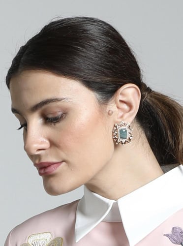 اقراط اذن مع احجار طبيعية وكريستال