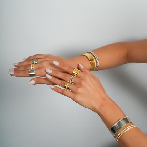 اسوارة مطلية مع كريستال