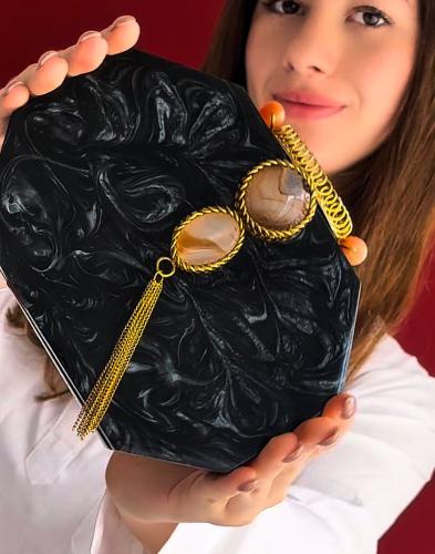 حقيبة سهرة انيقة باللون الاسود