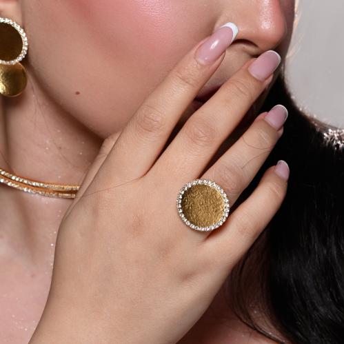 خاتم مزين بالكرستال